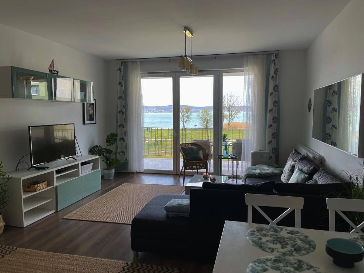 Vizpart Honved Apartman バラトンレッレ エクステリア 写真