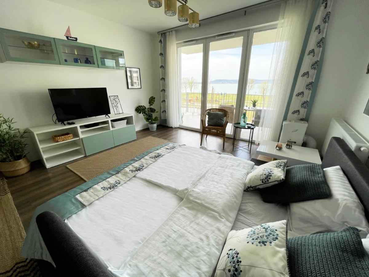Vizpart Honved Apartman バラトンレッレ エクステリア 写真