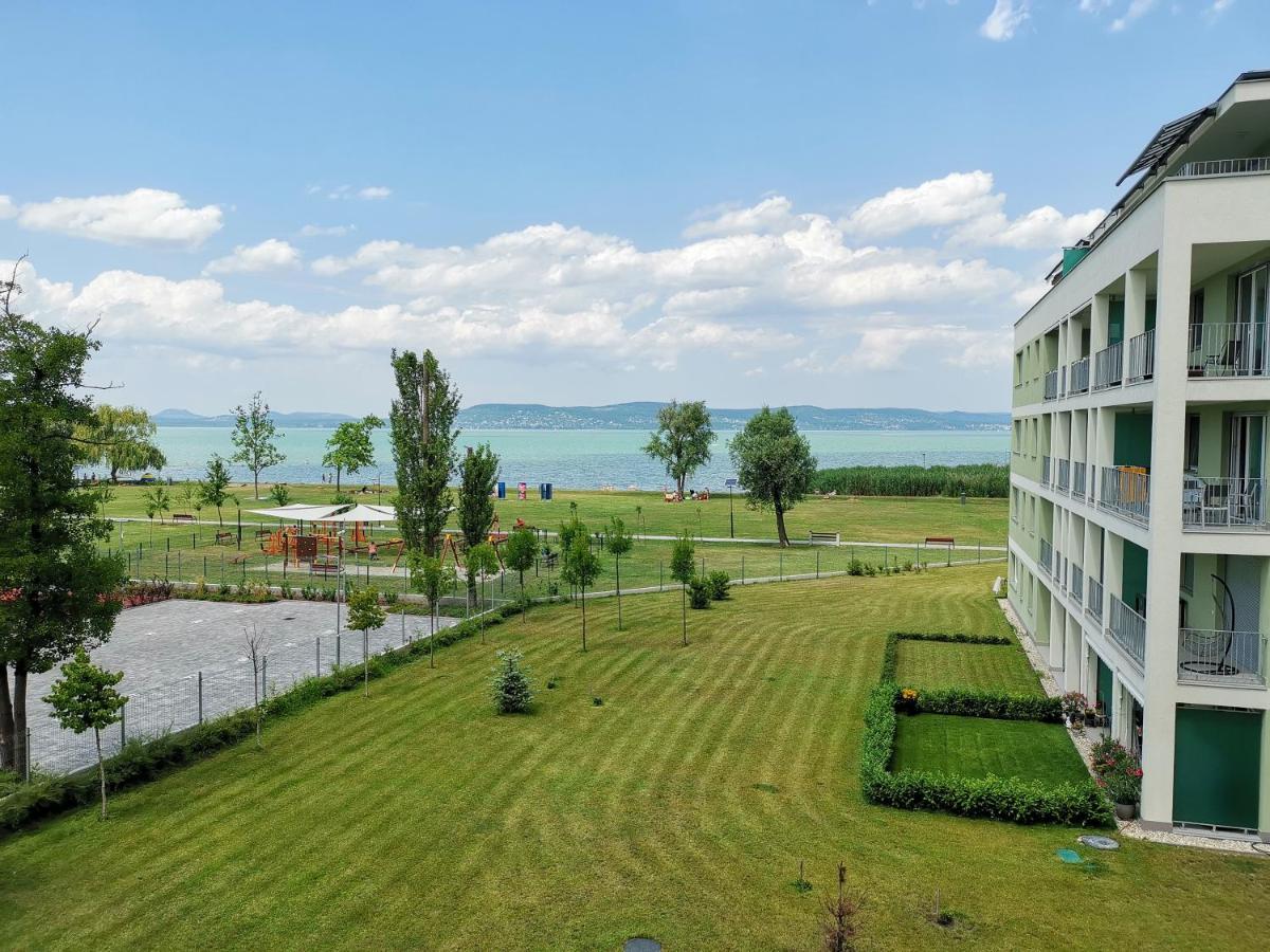 Vizpart Honved Apartman バラトンレッレ エクステリア 写真