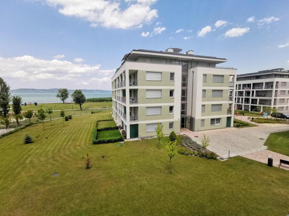 Vizpart Honved Apartman バラトンレッレ エクステリア 写真