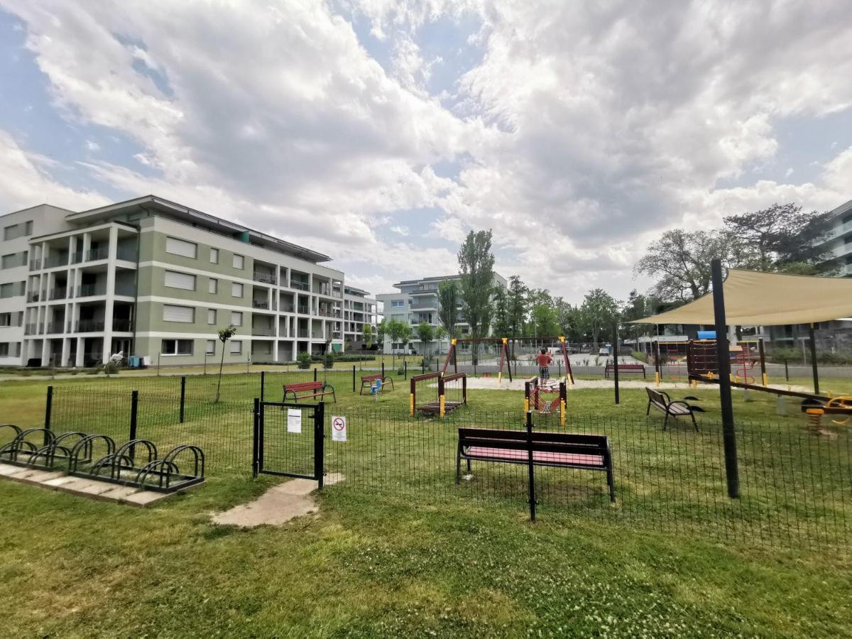 Vizpart Honved Apartman バラトンレッレ エクステリア 写真