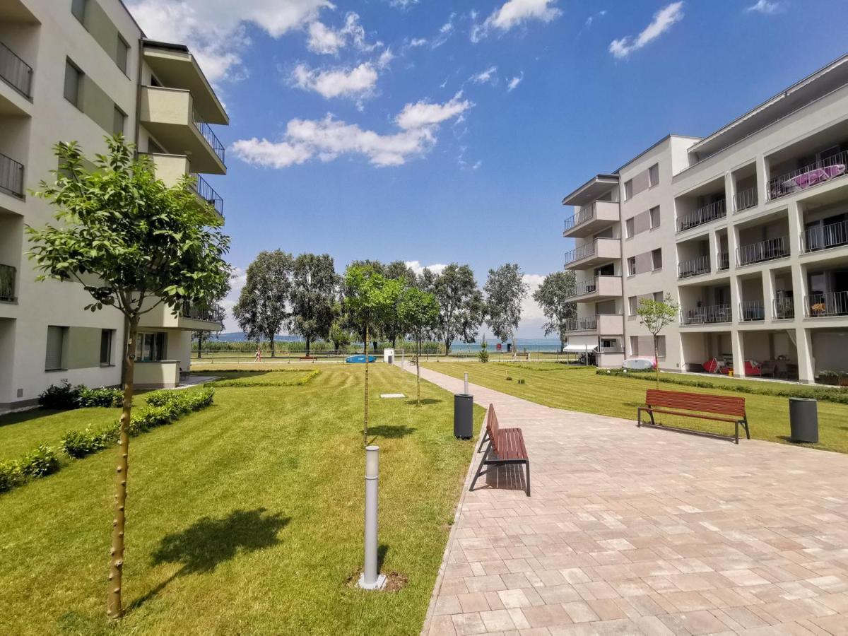 Vizpart Honved Apartman バラトンレッレ エクステリア 写真