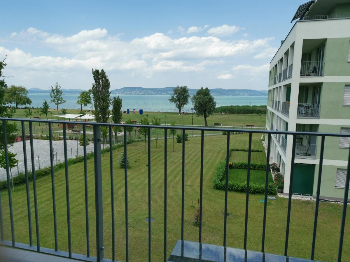 Vizpart Honved Apartman バラトンレッレ エクステリア 写真